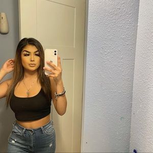 Meet your Posher, Mayra